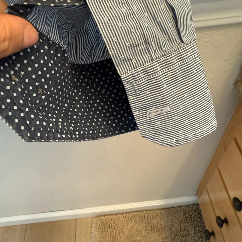 Banana Republic Blue patterned Button Collared Shirt Business Casual Men’s Large